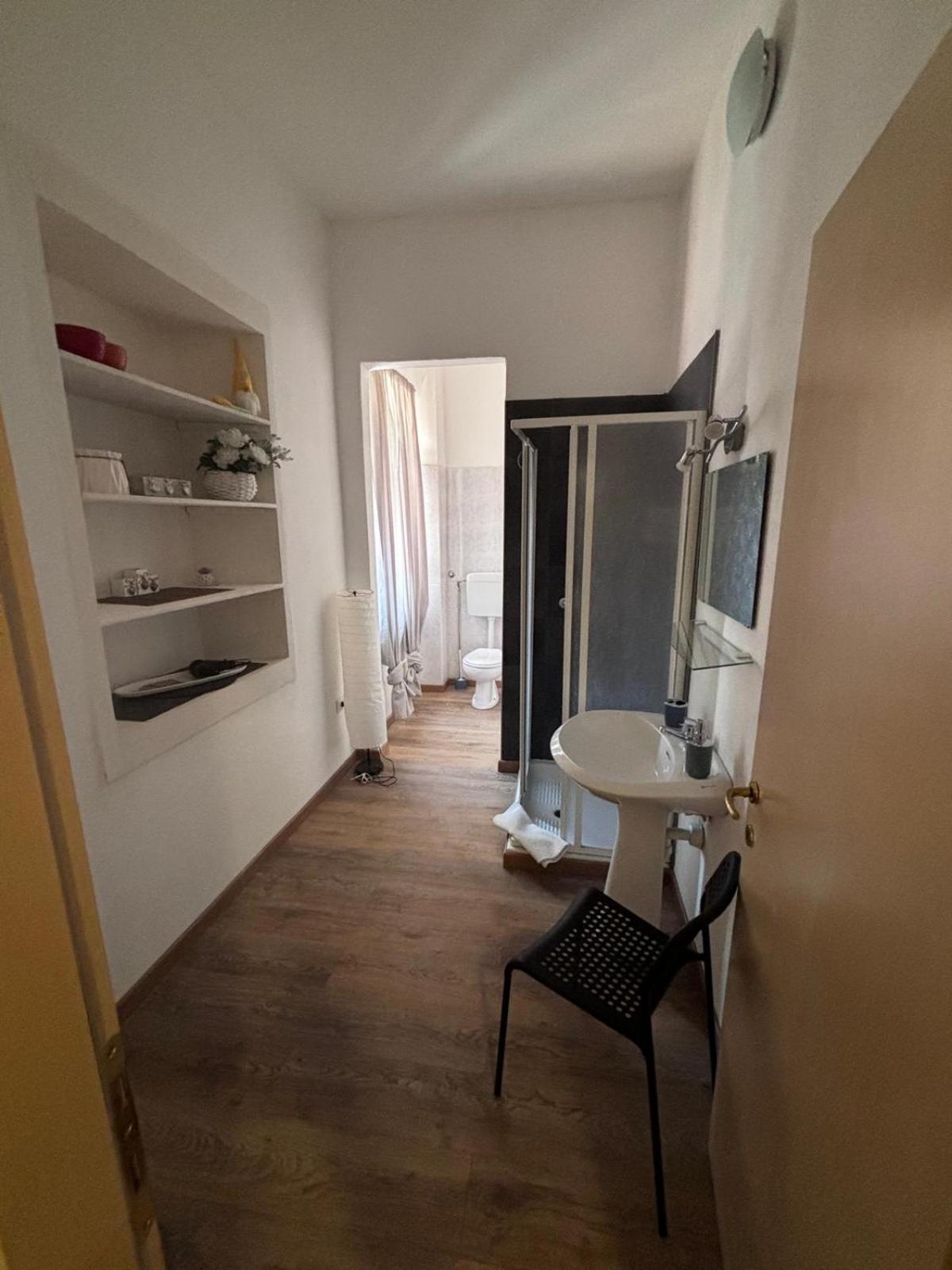 B&B E Residence Abbazia Di Piona Colico Δωμάτιο φωτογραφία